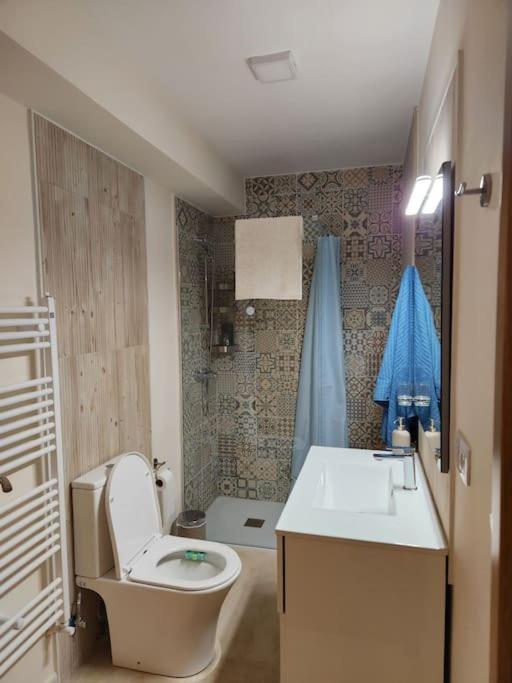 Moderno Apartamento Cerca Del Centro En León Exteriör bild